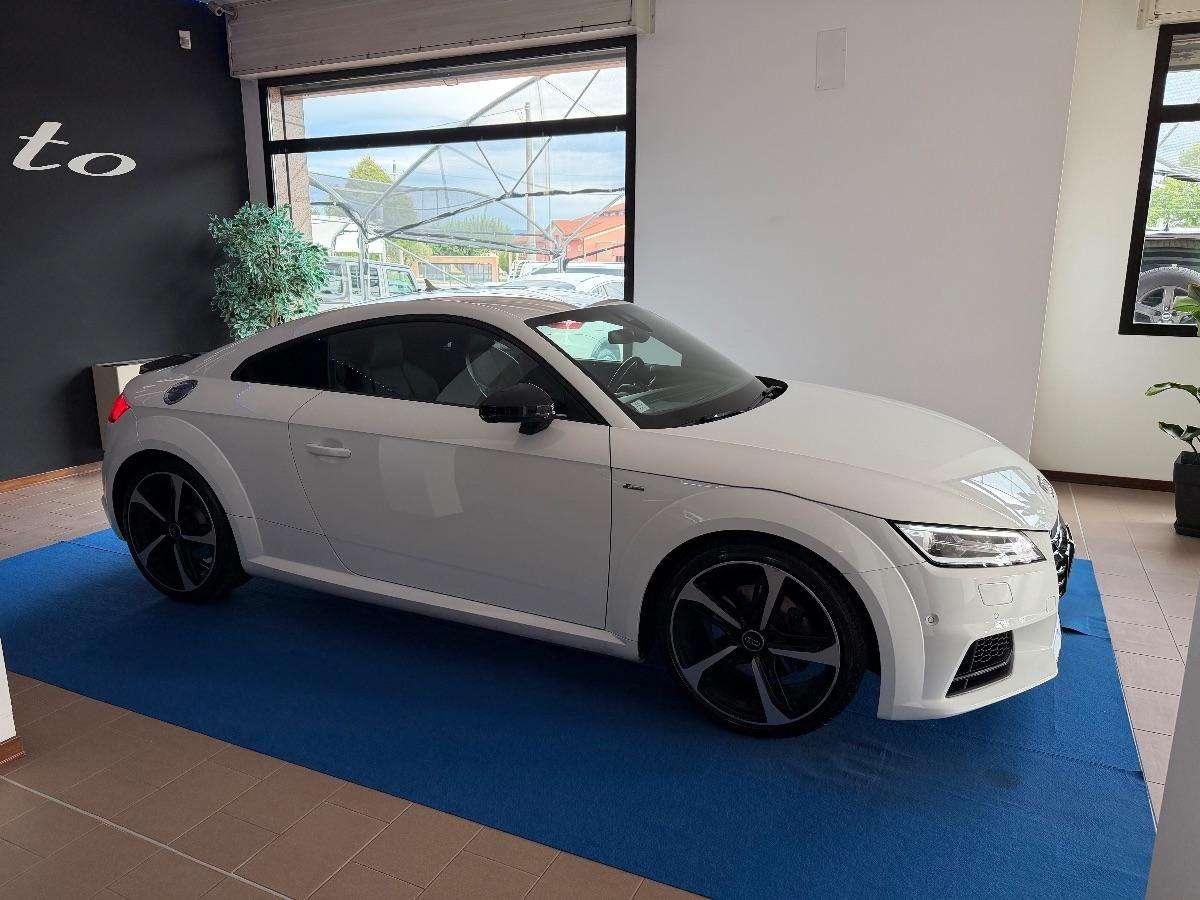 Audi TT 2.0 TFSI quattro S tronic S line