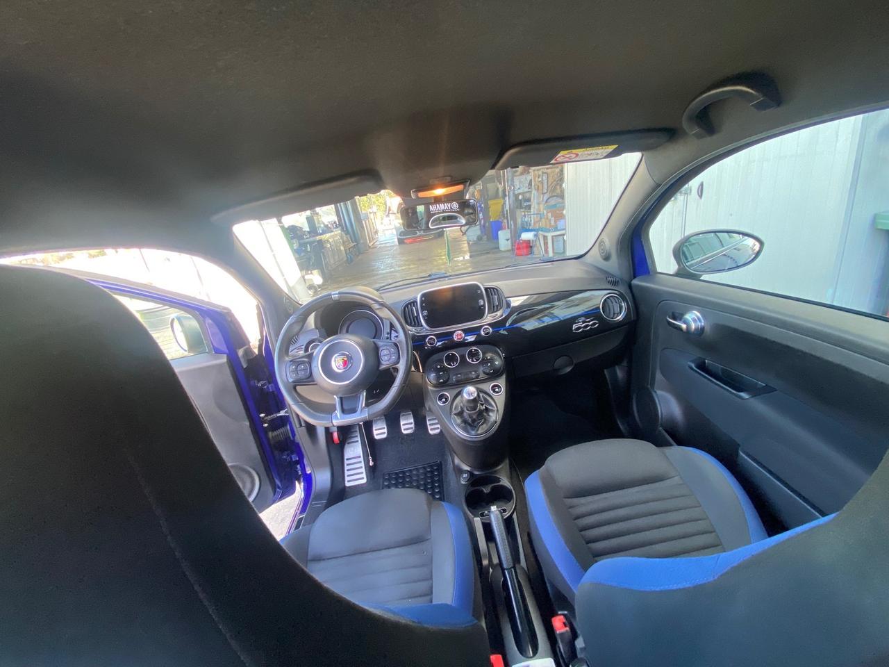 Abarth 595 1.4 Turbo T-Jet 165 CV Monster Energy Yamaha