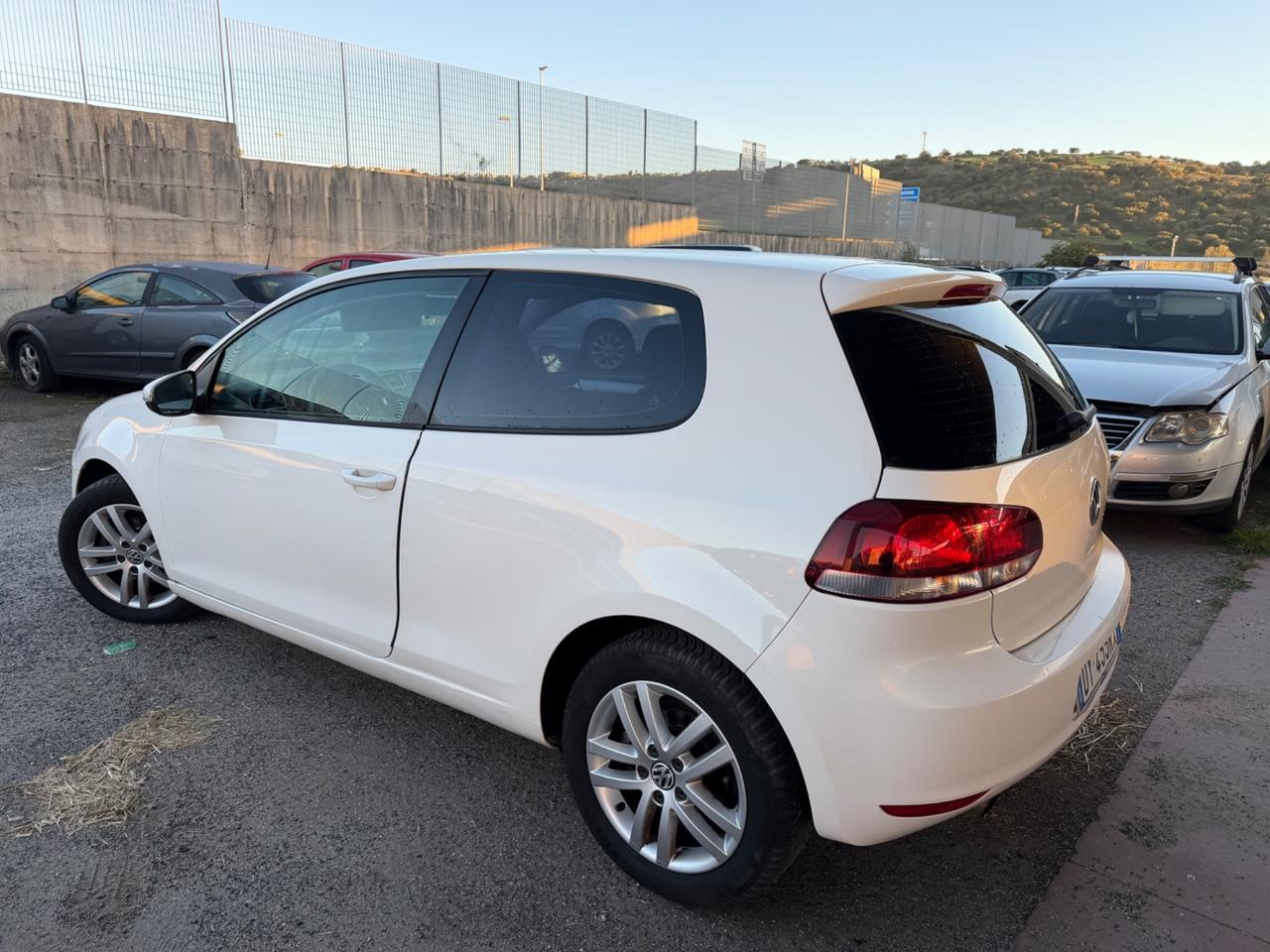 Volkswagen Golf 1.6 TDI DPF 5p. Highline