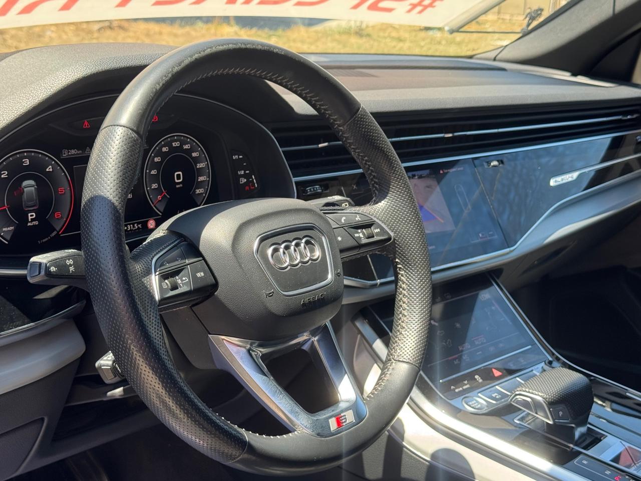 AUDI Q8 50 TDI 286 CV S-LINE SEDILI GUSCIO FULL