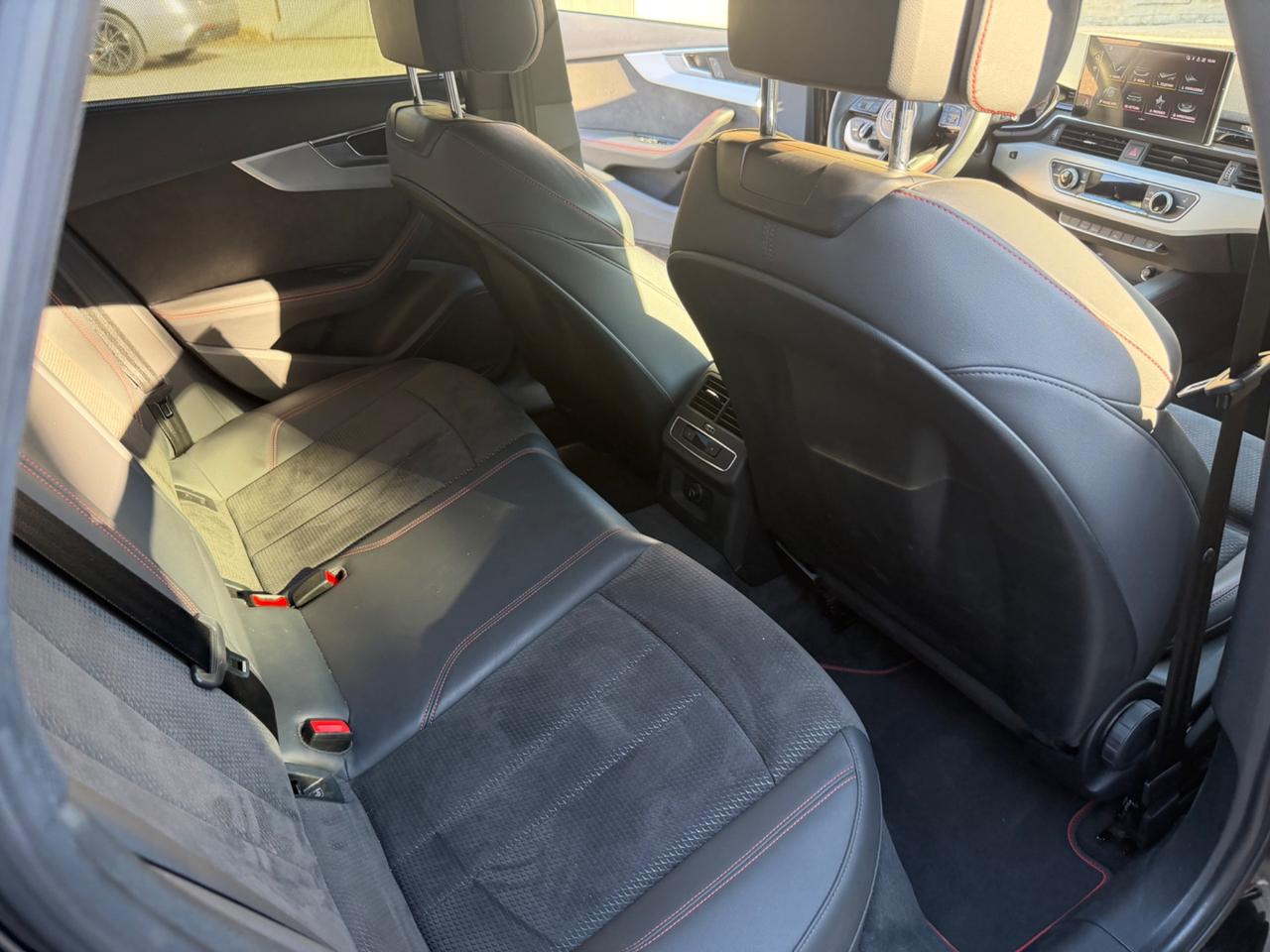 Audi A4 35 TDI/163 CV S tronic line edition