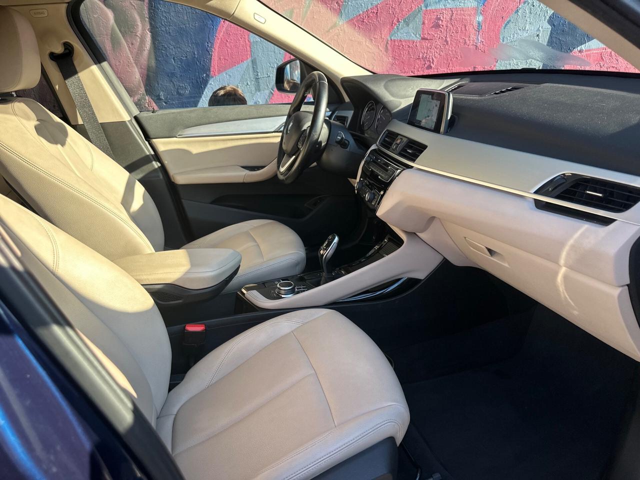 BMW X1 S-DRIVE 18d AUT/NAVI/LED/R.CAMERA/UNIPRO