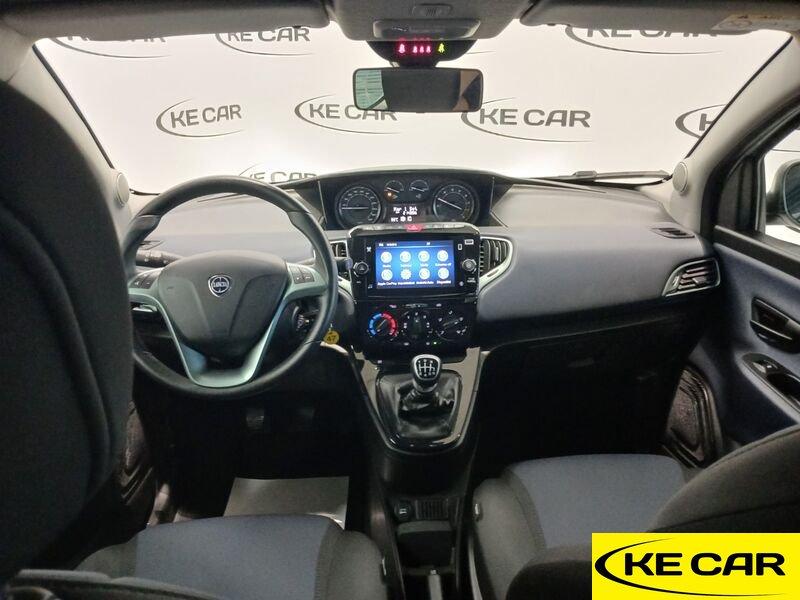 Lancia Ypsilon 1.0 FireFly 70cv Hybrid Platino