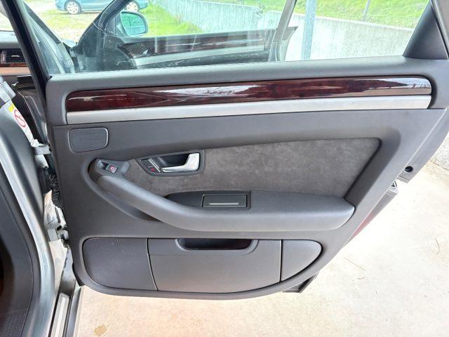 AUDI A8 3.0 V6 TDI TRAZIONE INTEGRALE POCHI CHILOMETRI