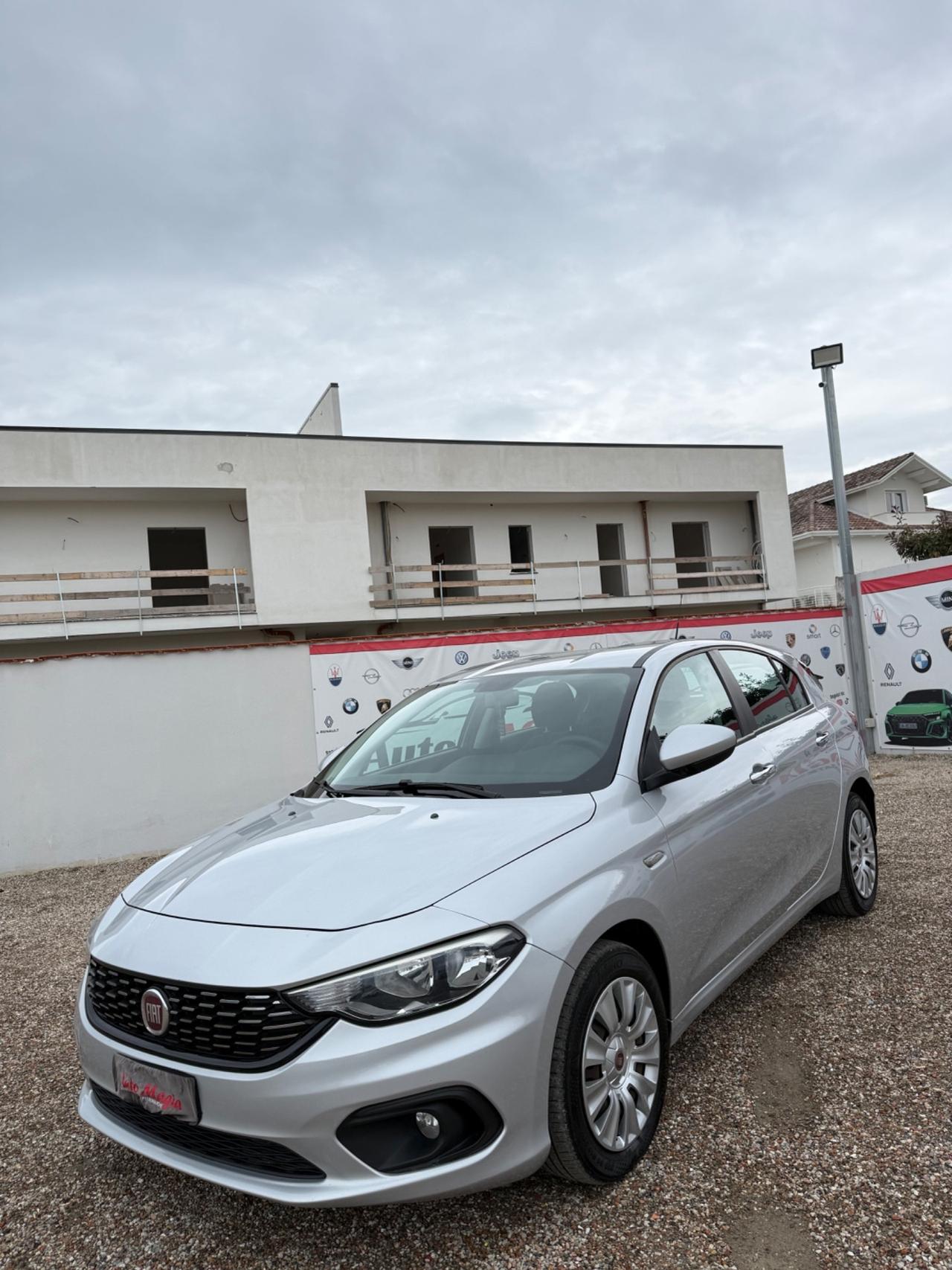 Fiat Tipo 1.6 Mjt S&S 5 porte Easy