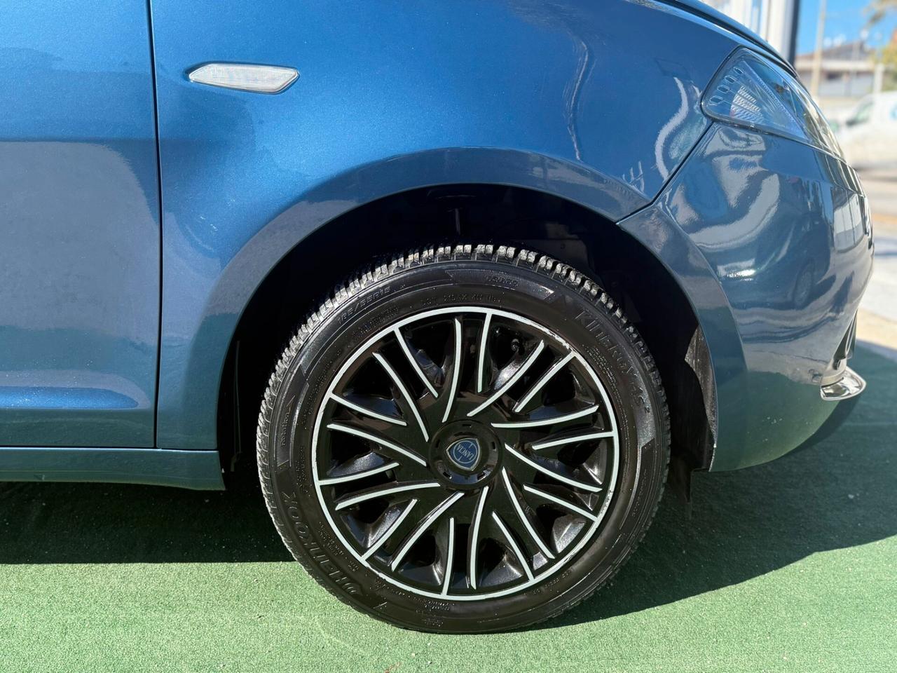 Lancia Ypsilon 2023 Full Optional