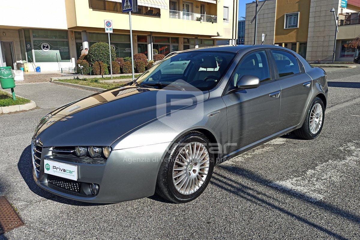 ALFA ROMEO 159 1.9 JTDm 16V Distinctive Q-Tronic