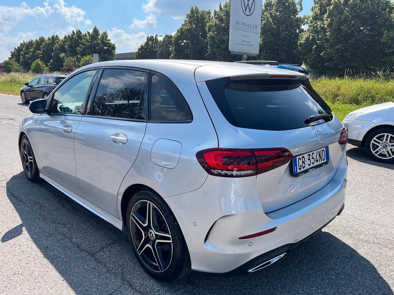 Mercedes-benz B 180 B 180 d Automatic