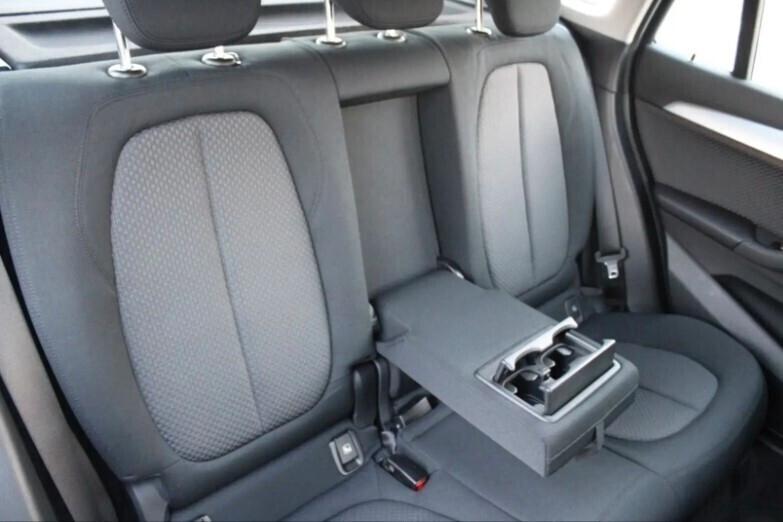 Bmw X1 sDrive 18d Aut. *LUCI AMBIENTE