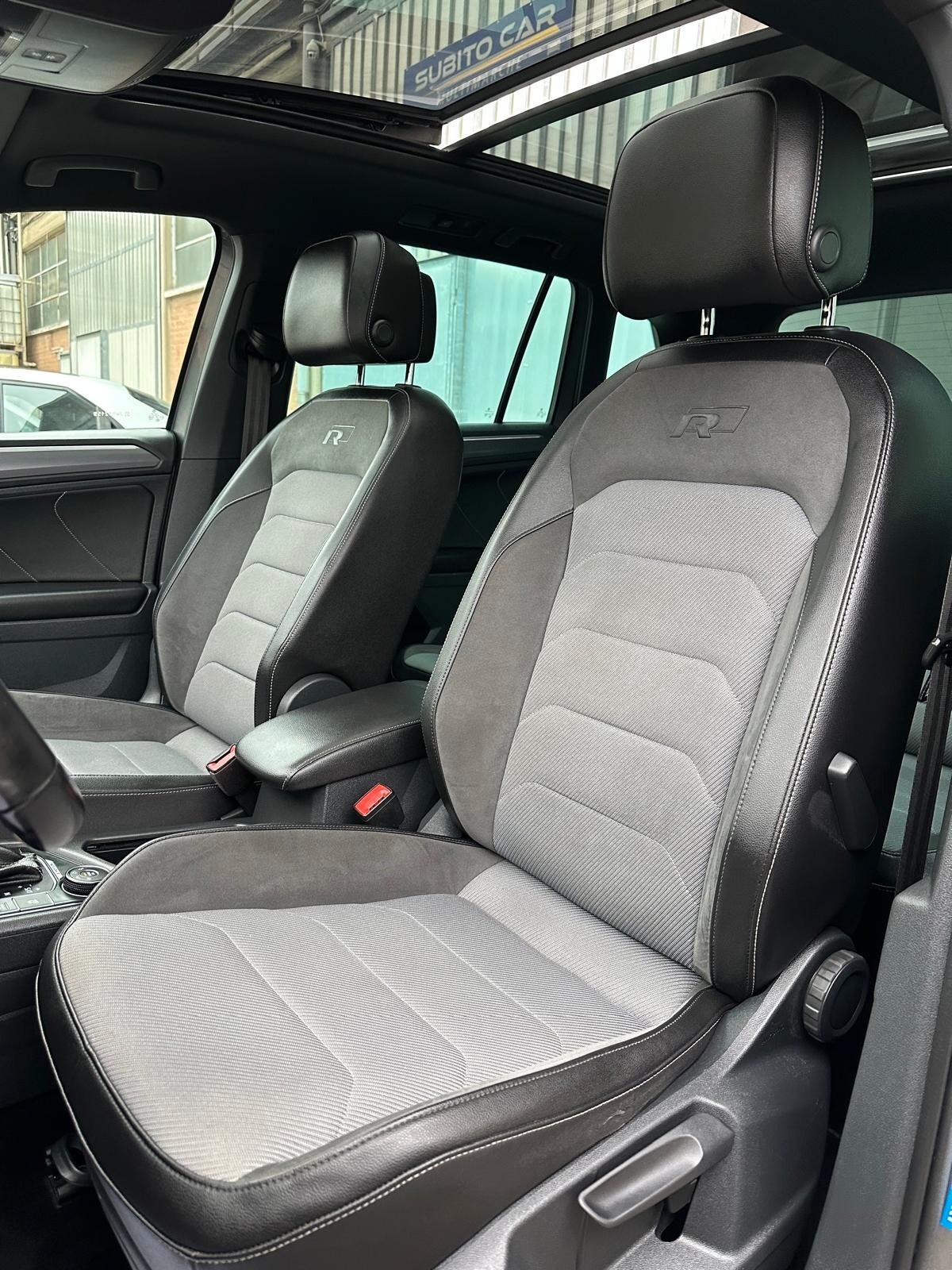 Volkswagen Tiguan 2.0 TDI SCR DSG 4MOTION R-LINE PACK TETTO PANORAMICO ED APRIBILE