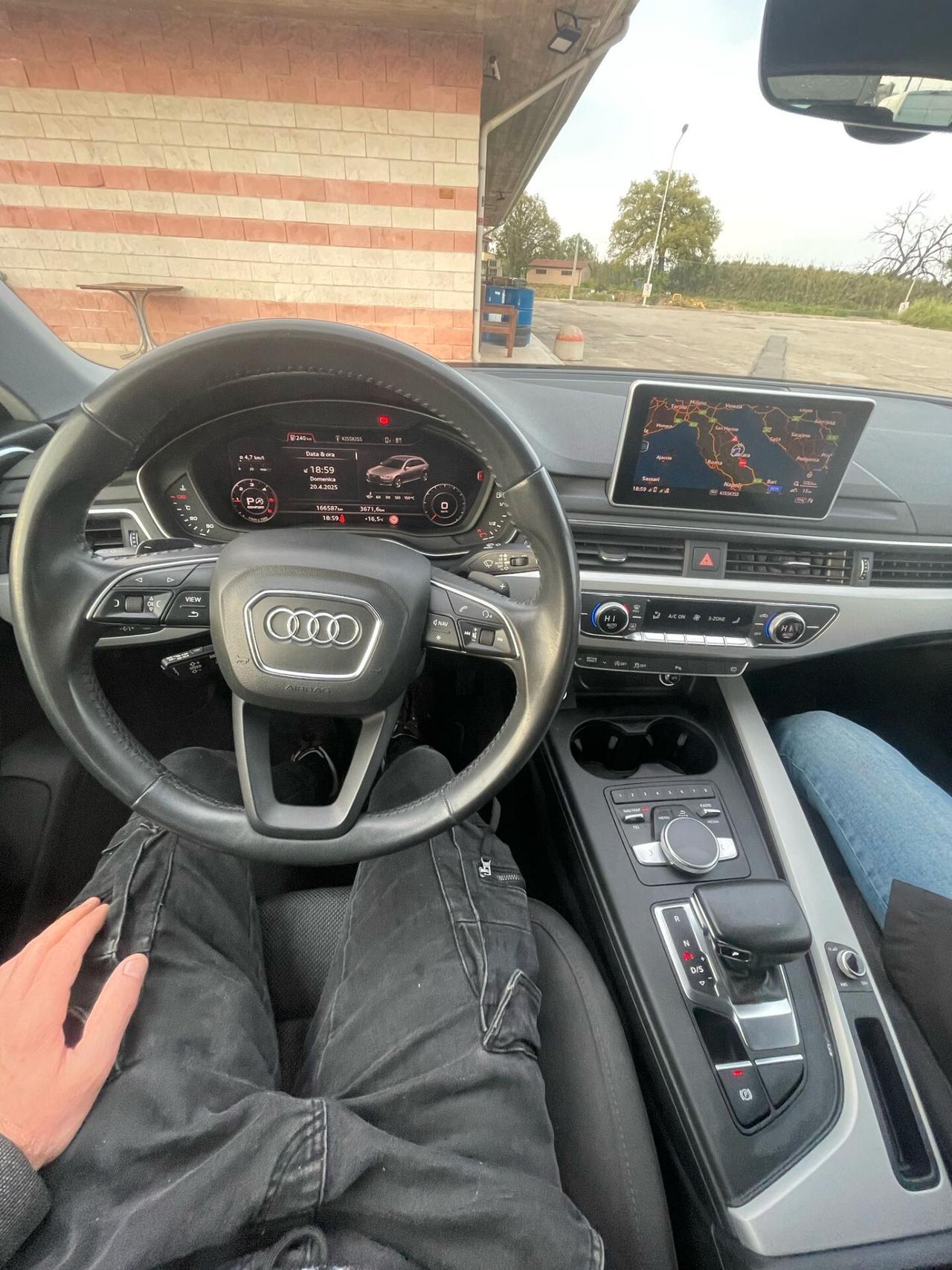 Audi A4 Avant 35 TDI 2.0 150 cv S-tronic S-line edition. Full optional