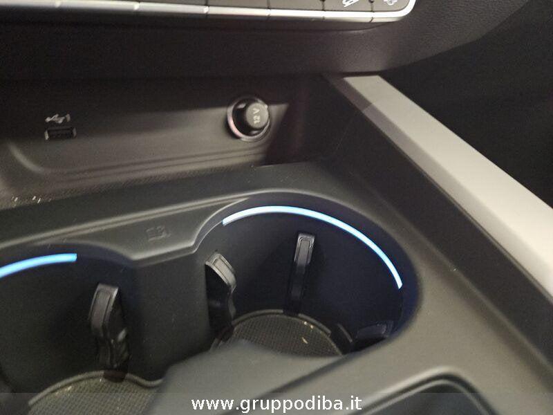 Audi A4 allroad quattro A4 V 2019 Allroad Quattro Dies 40 2.0 tdi mhev Business quattro 204cv