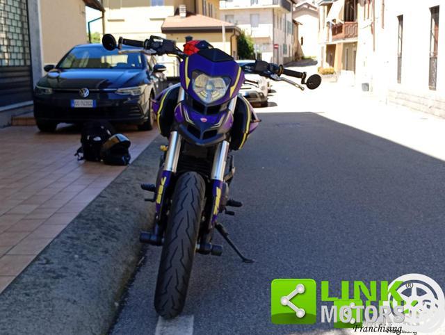 DUCATI Hypermotard 796 2011