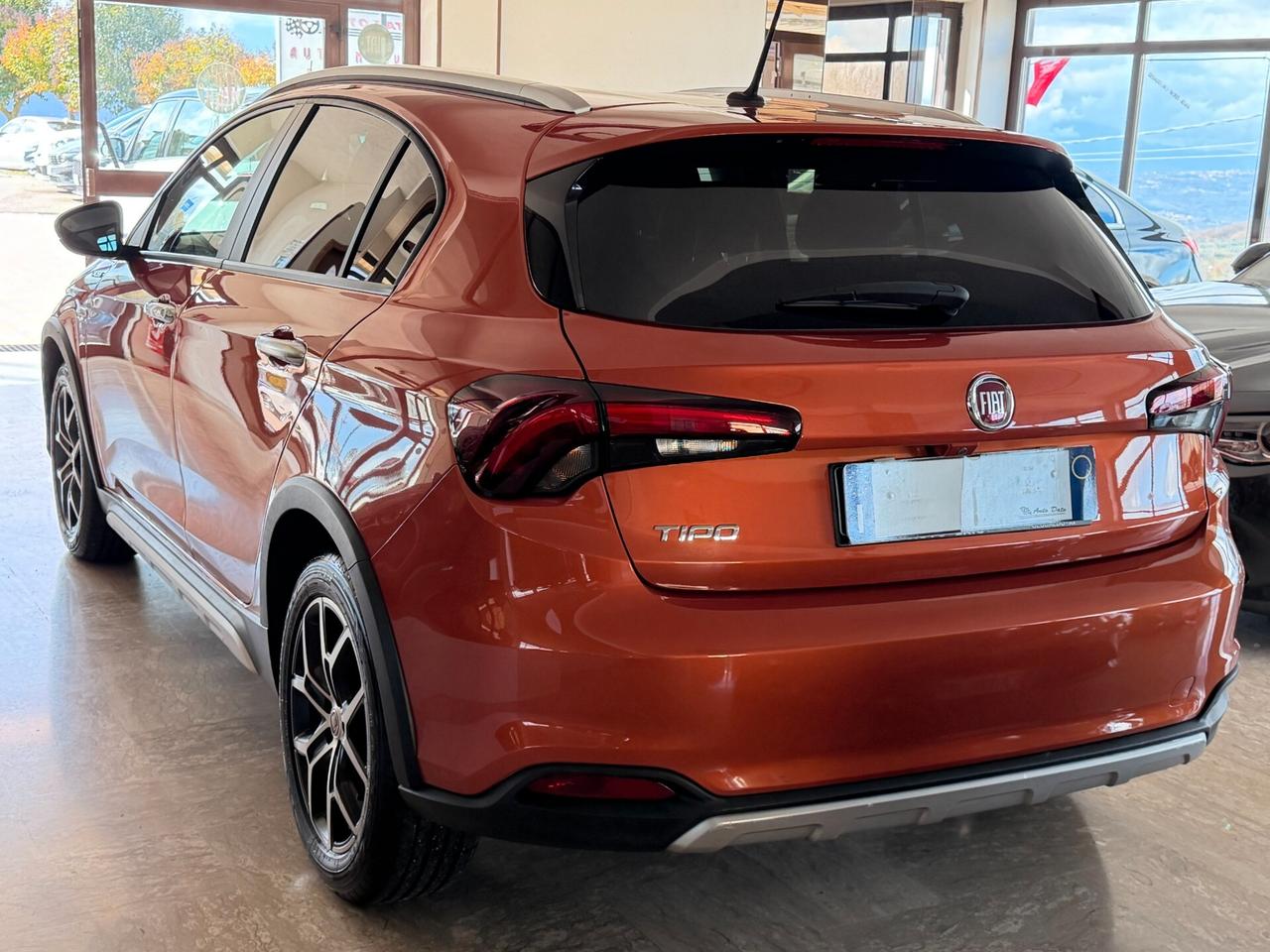 Fiat Tipo New 1.6 M.JET 130 cv. 5 porte CROSS (Nav)