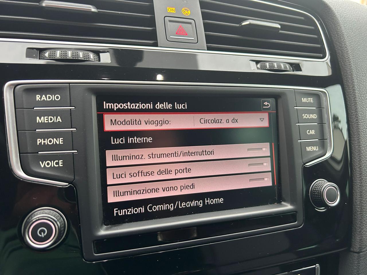 Volkswagen Golf 1.6 TDI 110Cv R-LINE DSG/LED-2017