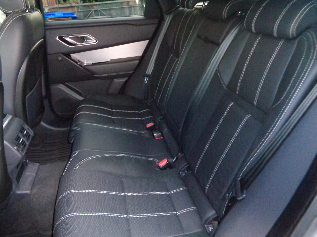 Land Rover Range Velar 2.0D I4 180 CV R-Dynamic HSE