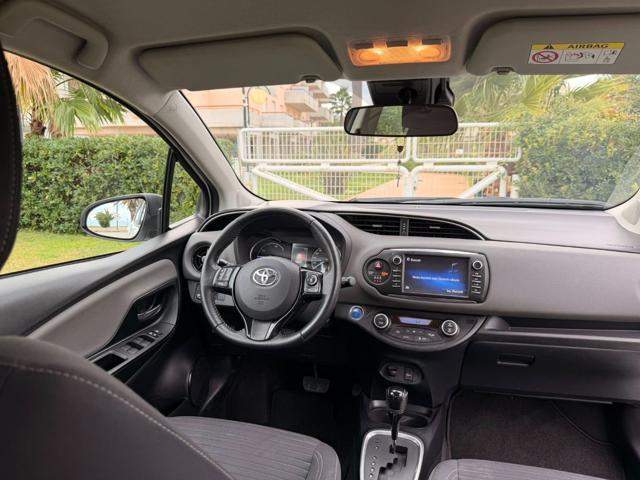 TOYOTA Yaris 1.5 Hybrid 5 porte Business