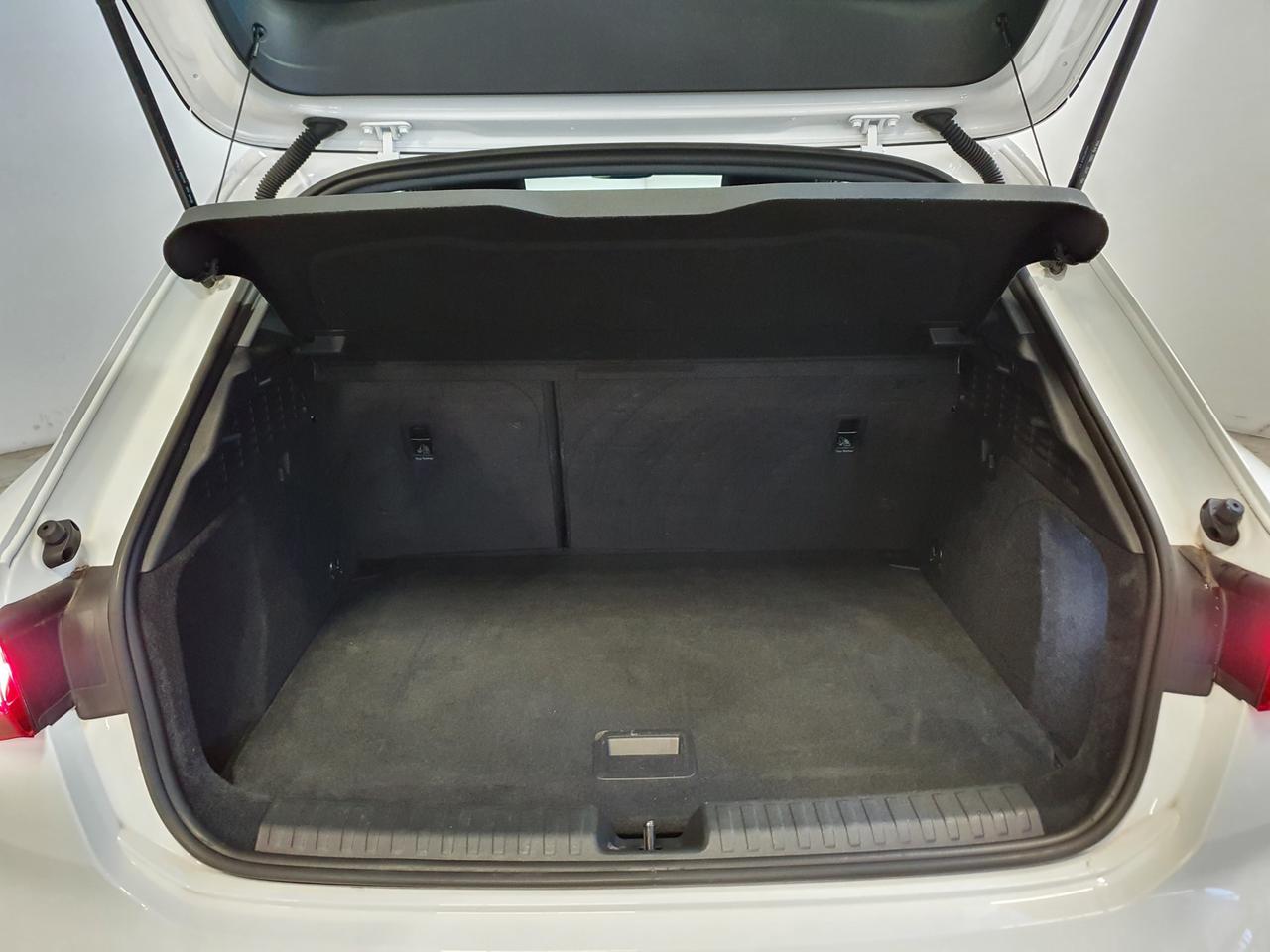 AUDI A3 4ª serie - A3 SPB 30 TDI S tronic S line edition