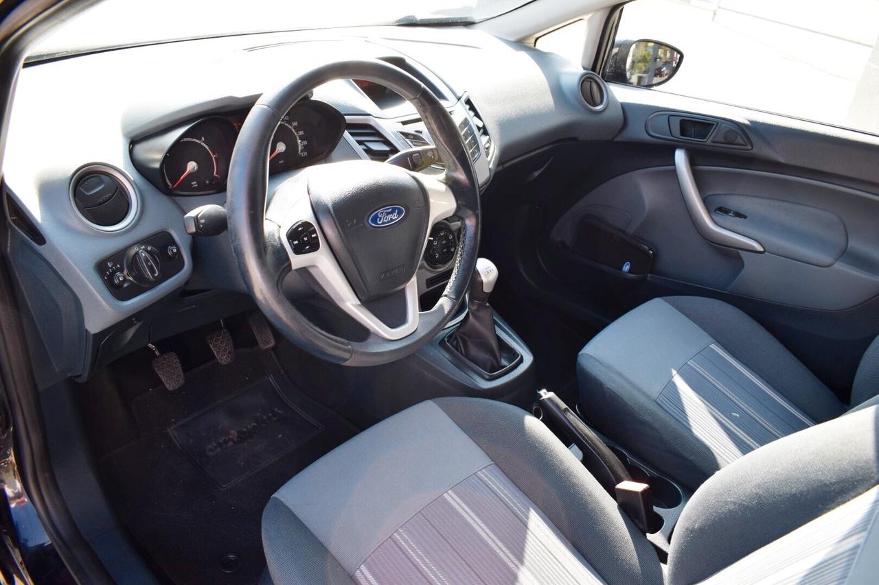 Ford Fiesta 1.4 TDCi 68CV 3p Titanium