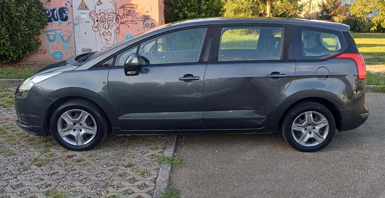 Peugeot 5008 1.6 HDi 112CV Tecno