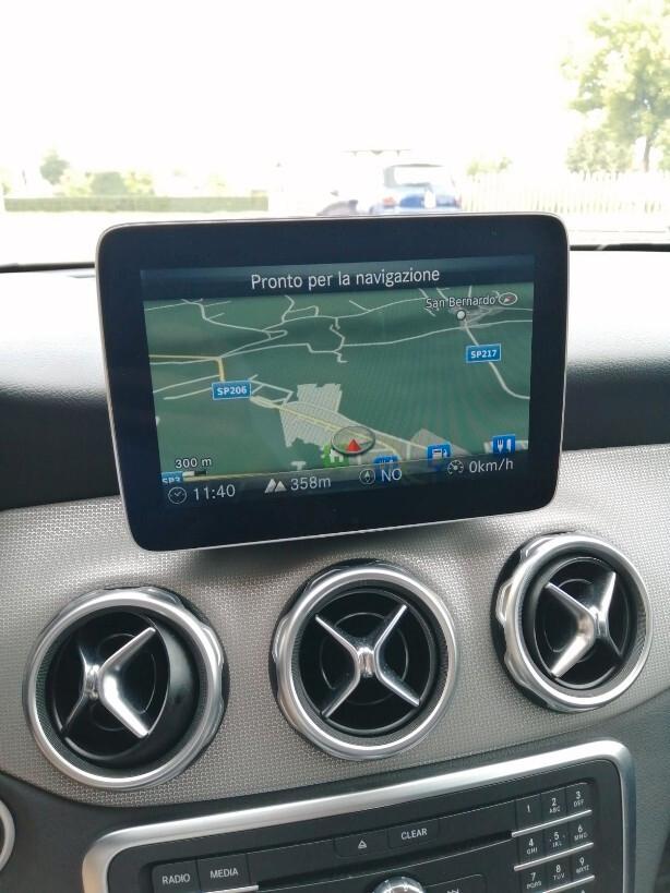 Mercedes-benz GLA 200 d Automatic Premium NIGHT EDITION