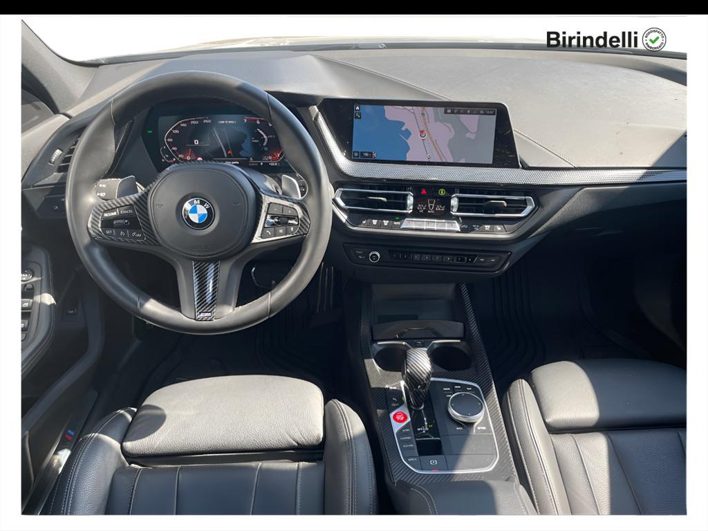 BMW Serie 1 (F40) - M 135i xDrive