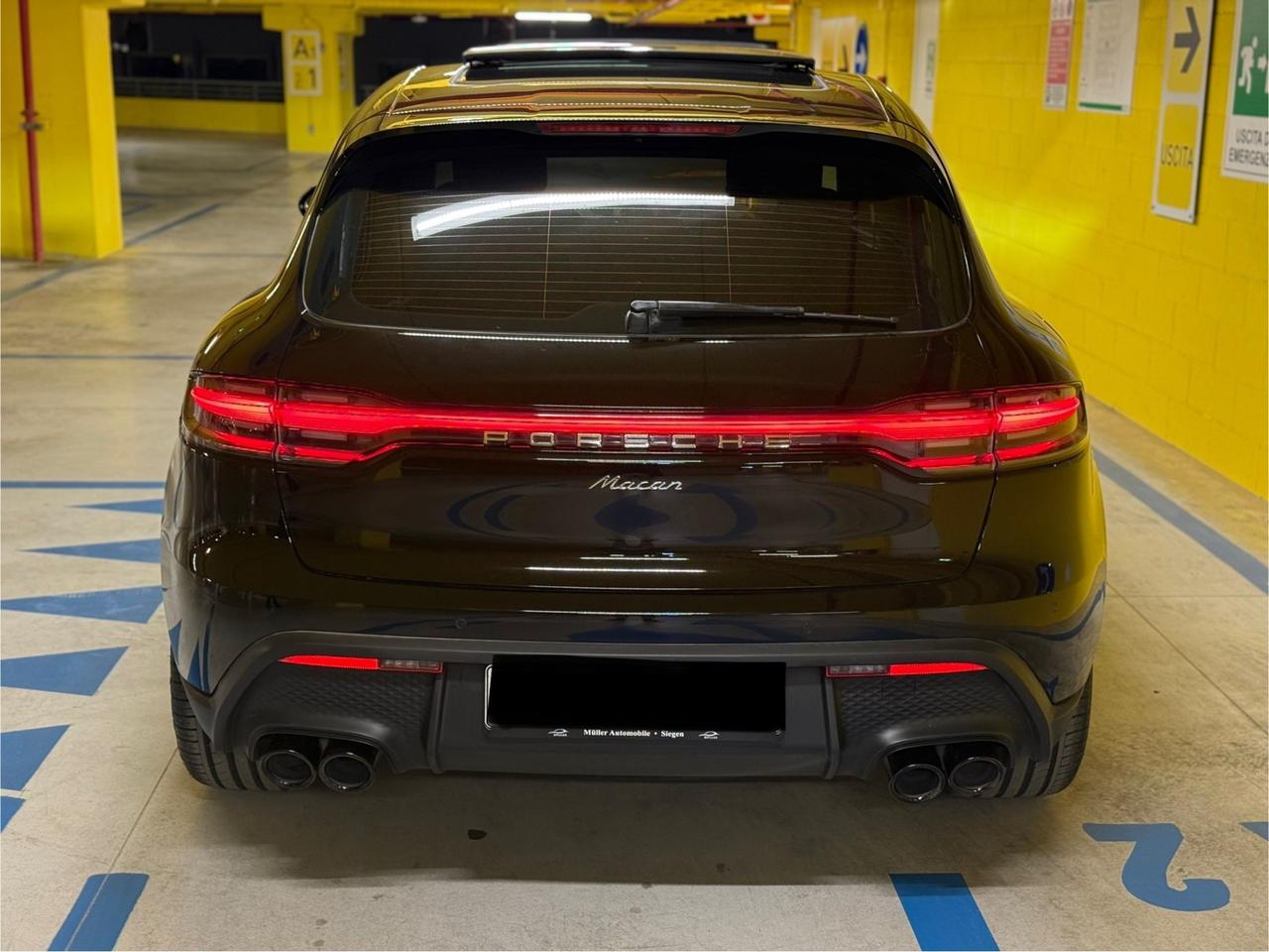 Porsche Macan 2.0 265cv TETTO - SCARICHI