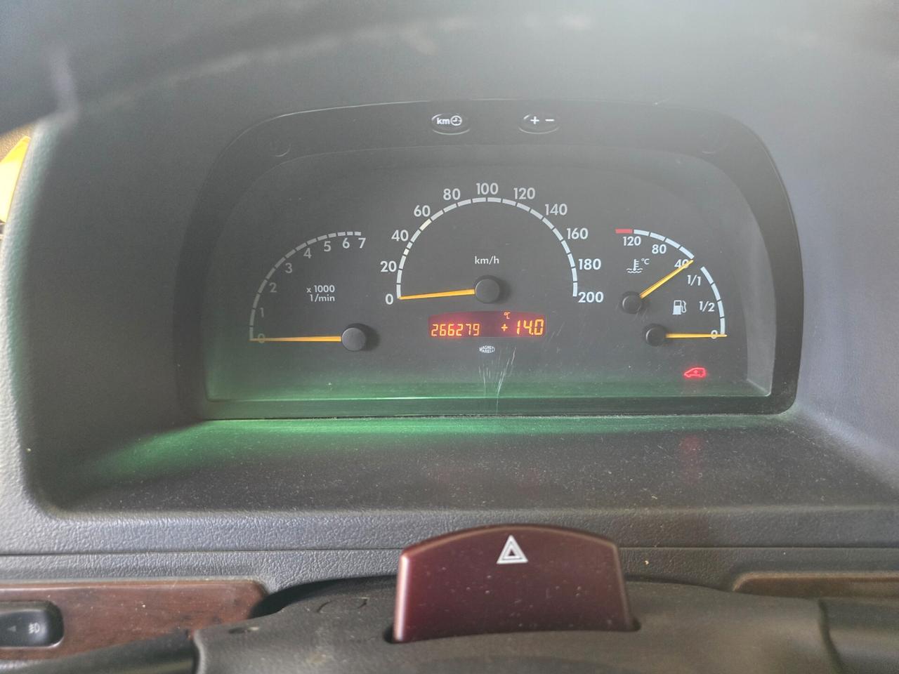 Mercedes Vito 7 posti ASI