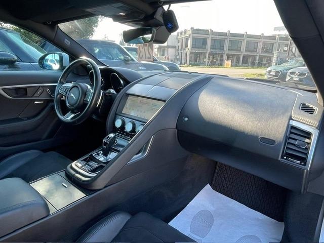 Jaguar F-Type 2.0 aut. Coupé R-Dynamic