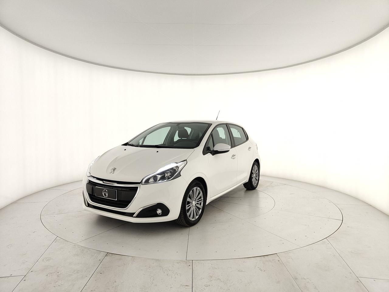 PEUGEOT 208 5p 1.2 puretech Active s&s 82cv neopatentati