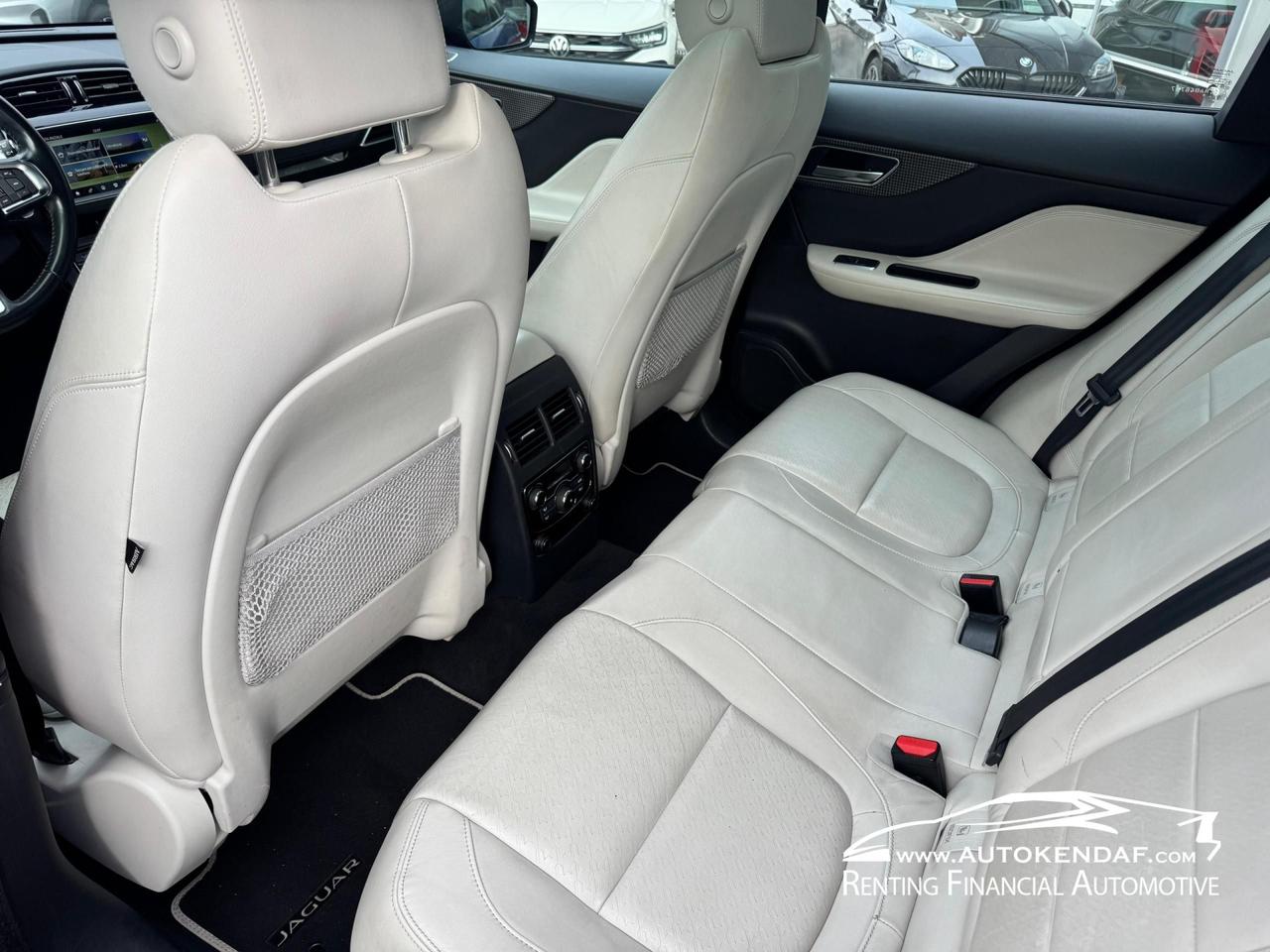 Jaguar F-Pace 3.0d V6 First edition awd 300cv auto