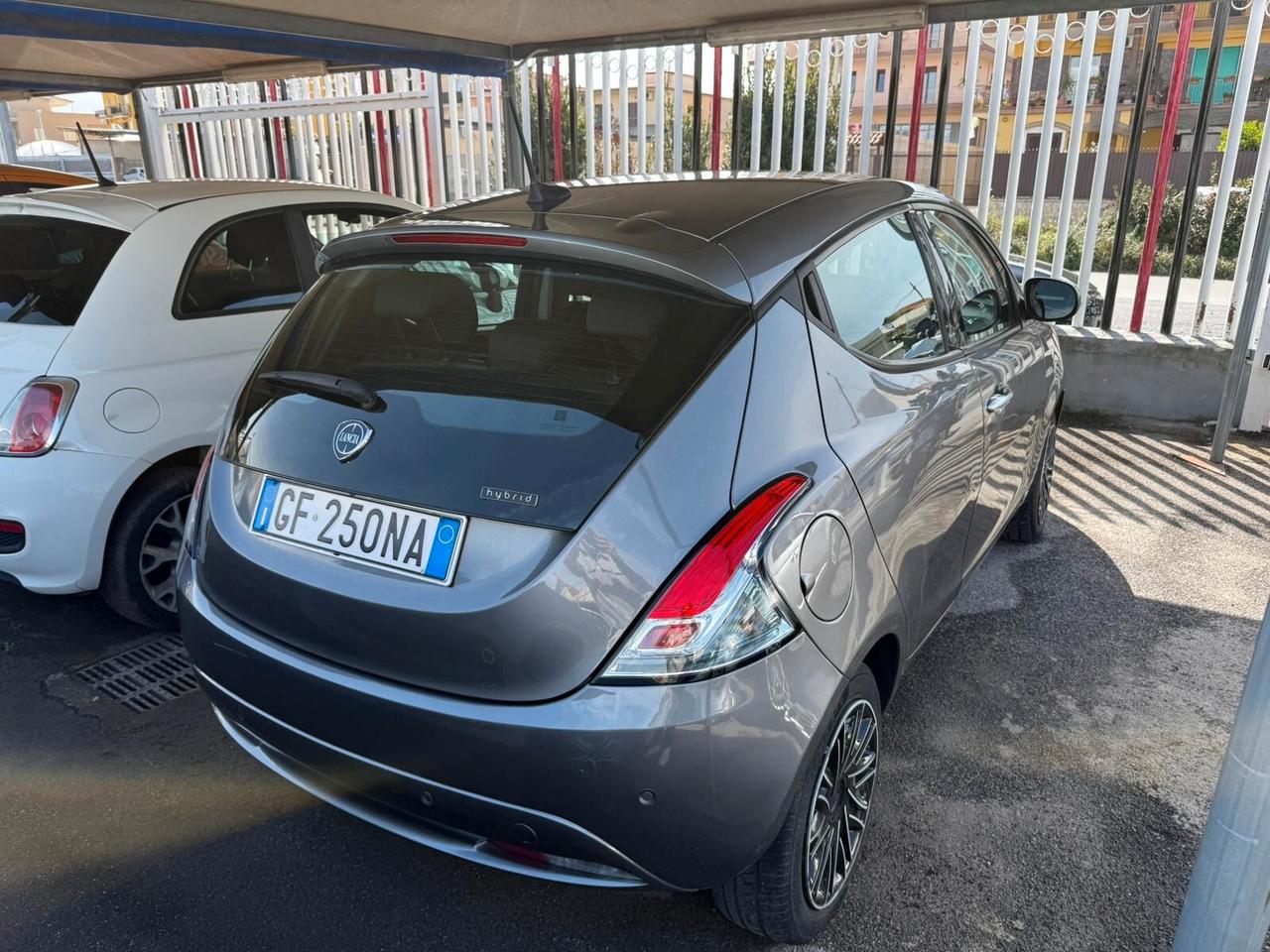 Lancia Ypsilon 1.0 FireFly 5 porte S&S Hybrid Ecochic Gold