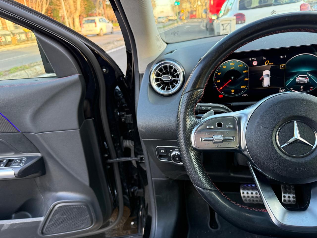 Mercedes-benz GLA 200 d Automatic Premium Amg Pack Night