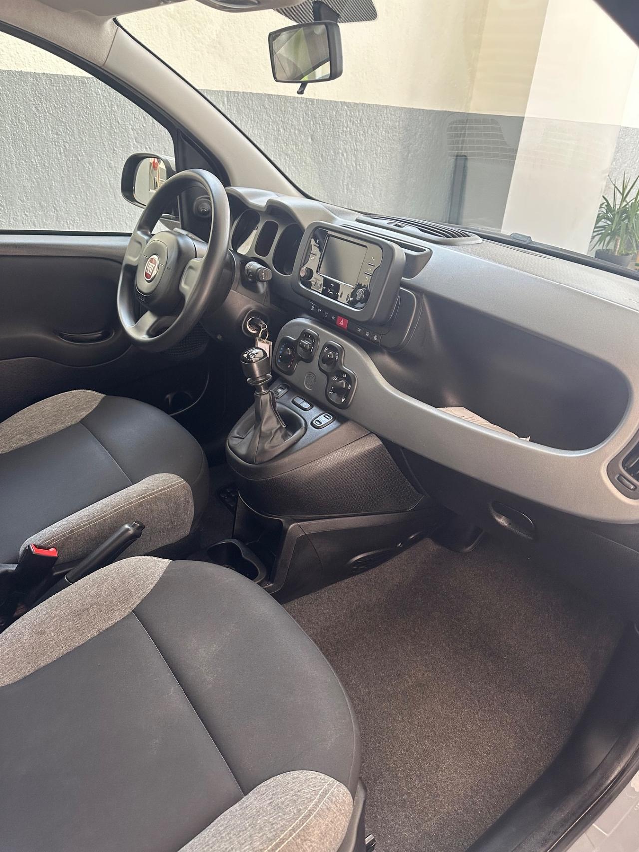 Fiat Panda 1.0 FireFly S&S Hybrid Red