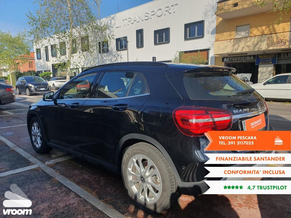 MERCEDES GLA 180 PREMIUM
