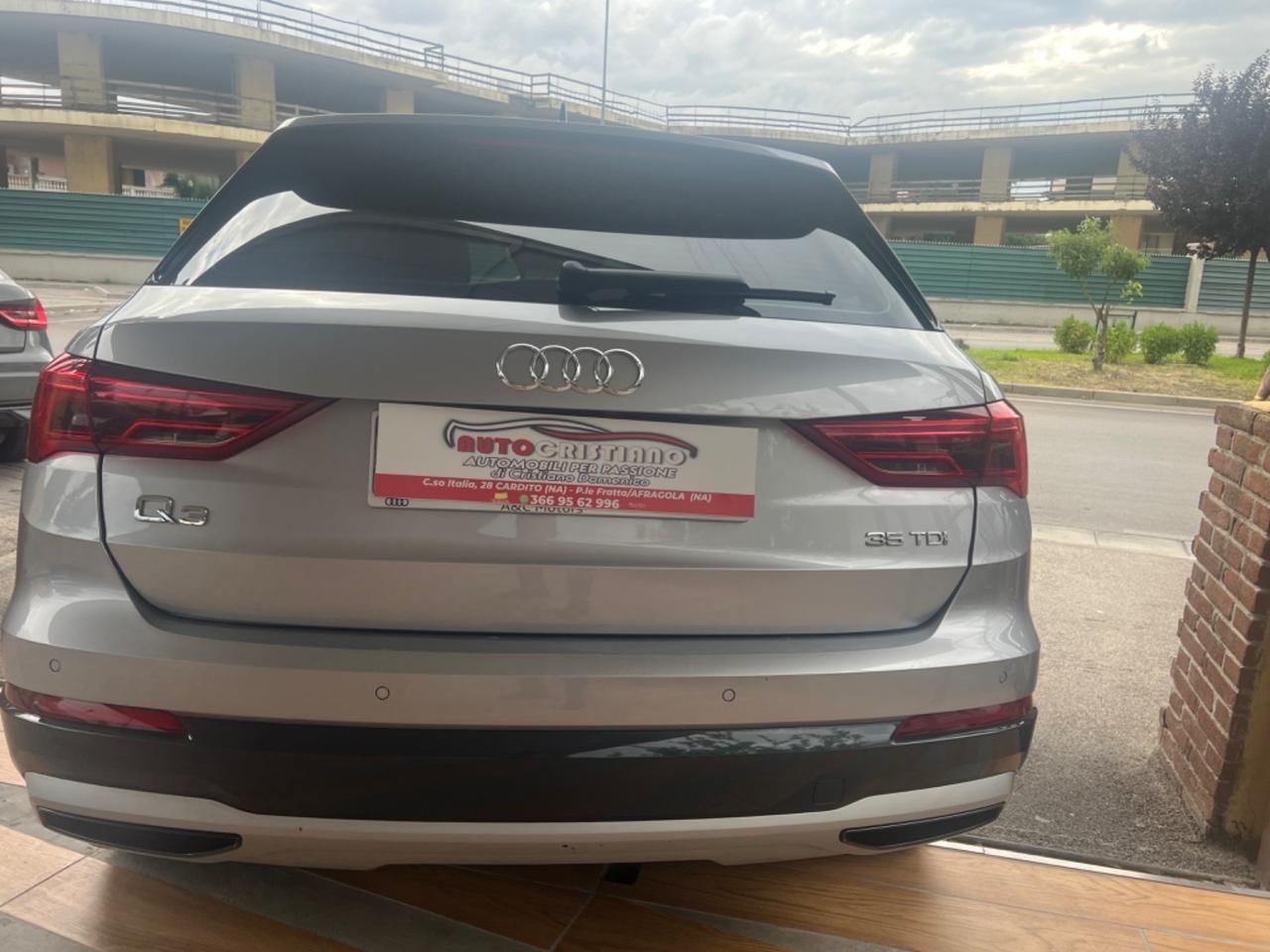 Audi Q3 35 TDI S tronic Business