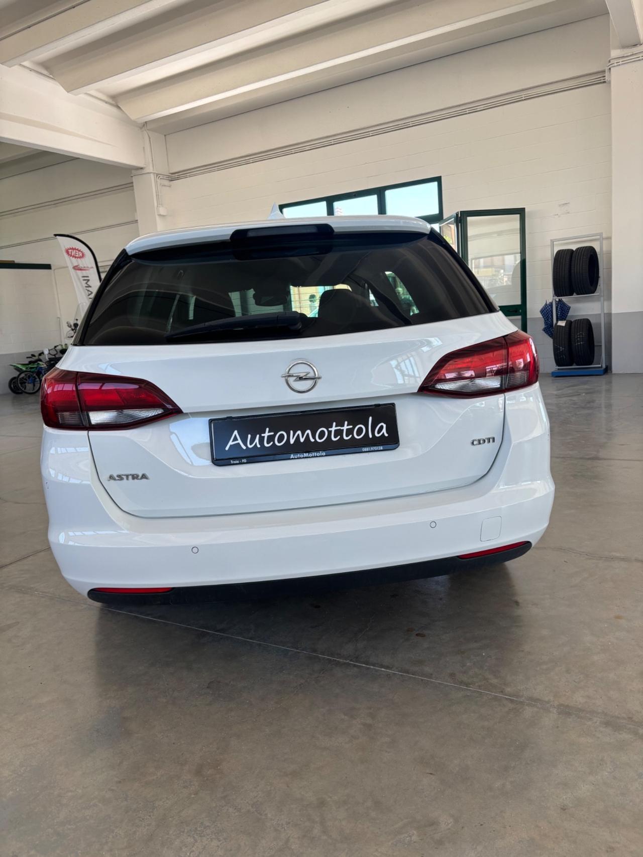 Opel Astra 1.6 CDTI 136CV 4 porte aut. Advance