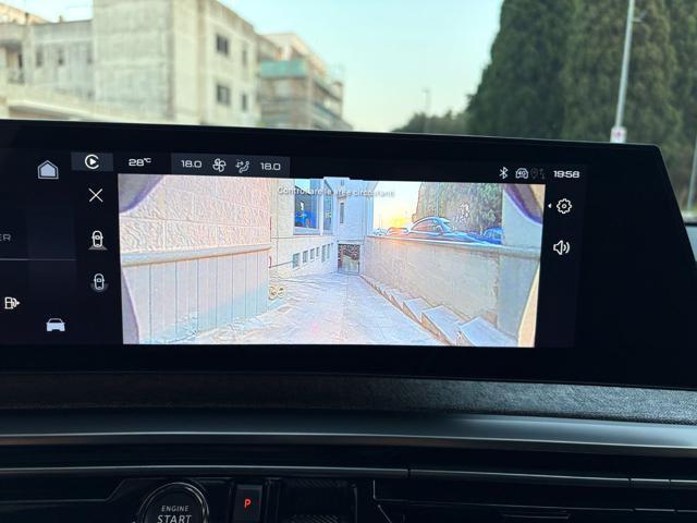 PEUGEOT 3008 Hybrid 136 e-DCS6 GT