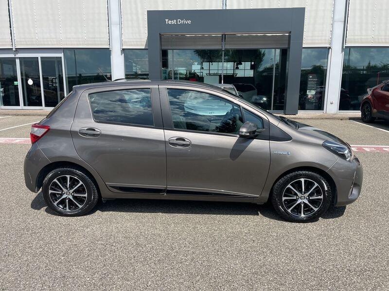 Toyota Yaris Yaris 1.5 Hybrid 5 porte Active IVA ESPOSTA COMPRESA ,GARANZIA FINO AL 2028