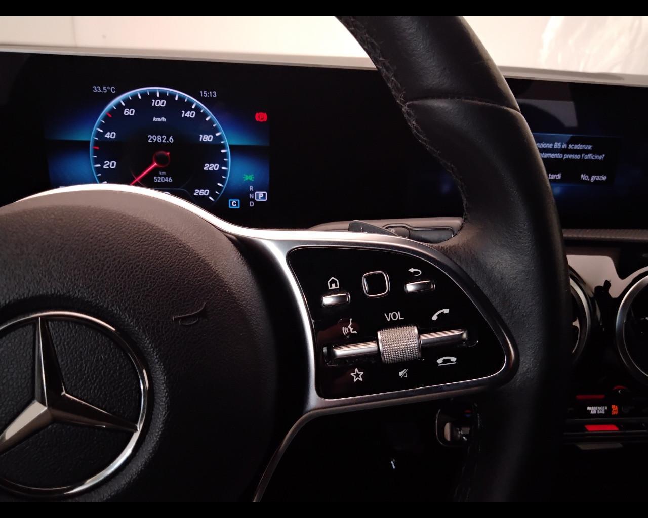 Mercedes-Benz Classe A - W177 2018 - A 180 d Sport auto