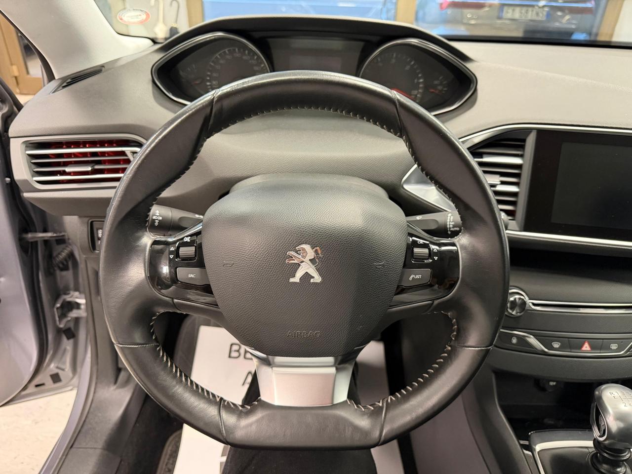 Peugeot 308 1.6 e-HDi 115 CV Stop&Start Allure