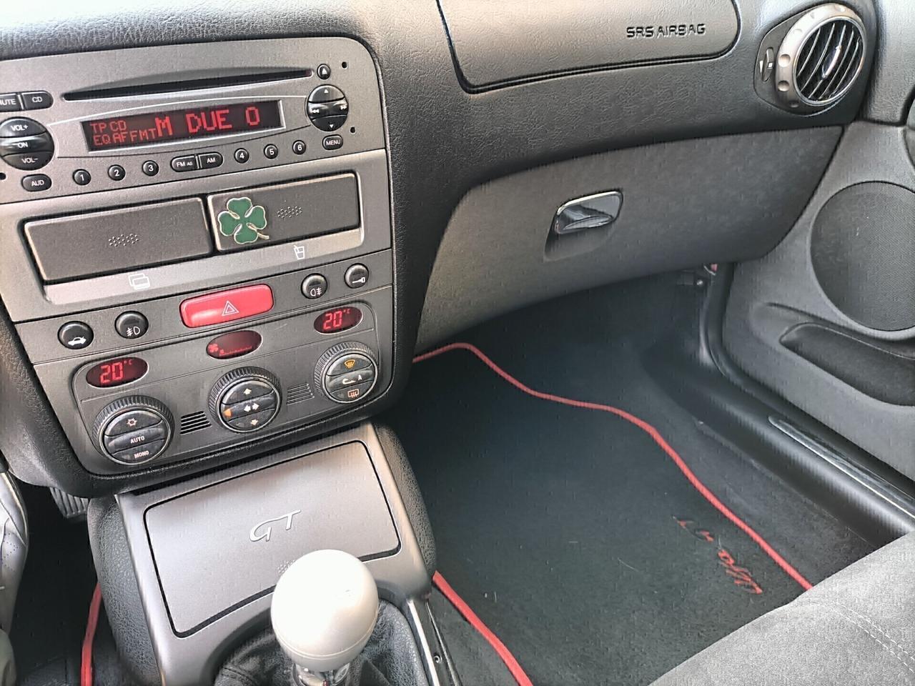 Alfa Romeo GT 1.9 JTDM 16V Distinctive