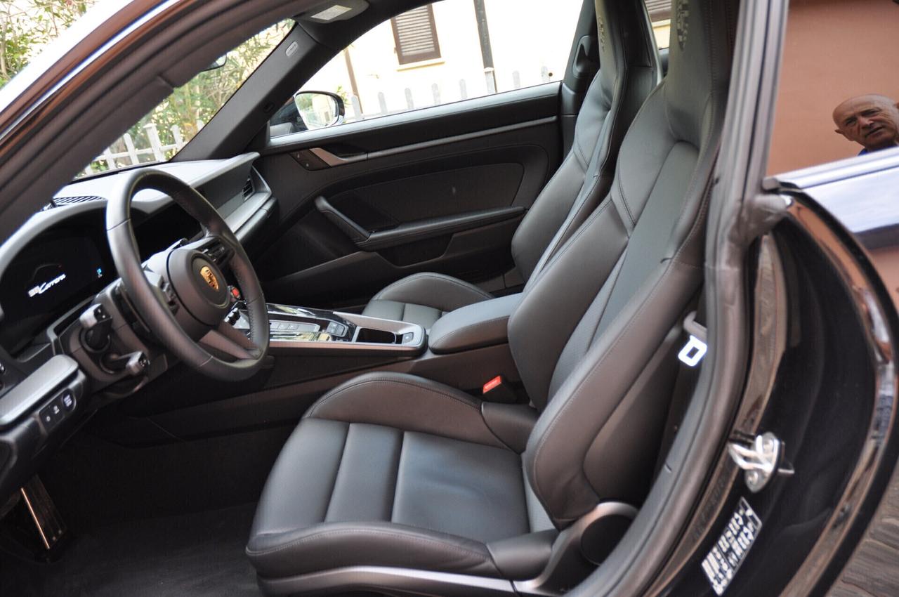 Porsche 911 Carrera 992.2 Coupe 3.0 2 posti