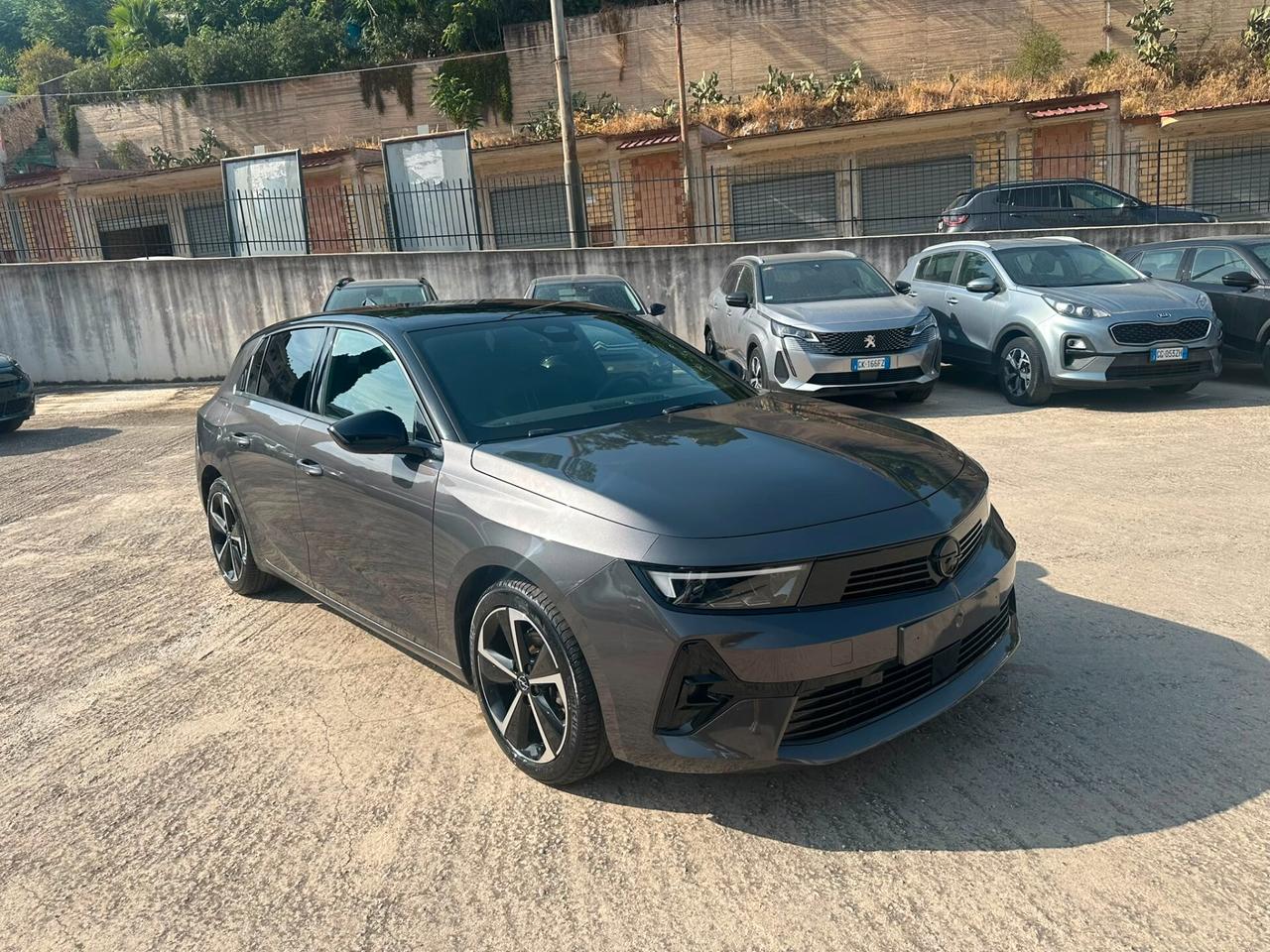 Opel Astra 1.2 Turbo 130 CV GS