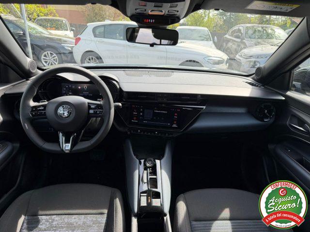 ALFA ROMEO Junior 1.2 136 CV Hybrid eDCT6 Automatica