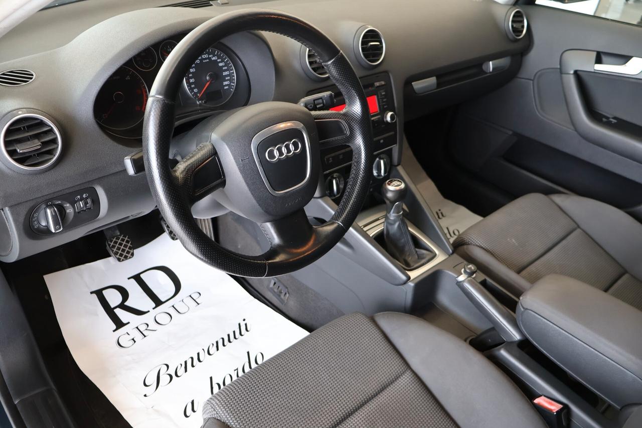 Audi A3 Sportback 1.6 TDI 105cv Attraction ok neop