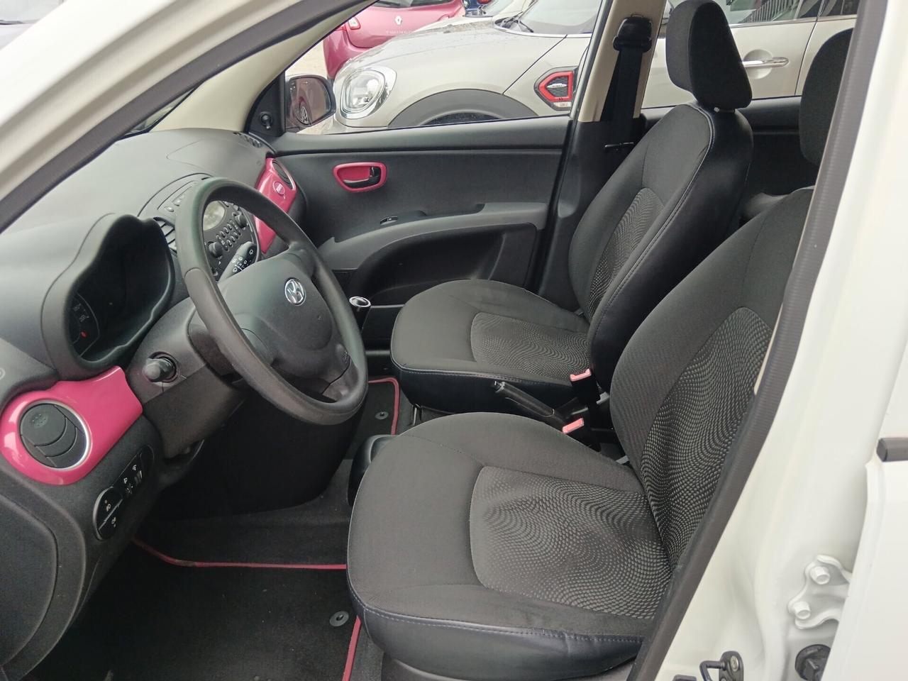 Hyundai i10 1.1 12V FIORUCCI RETROCAMERA