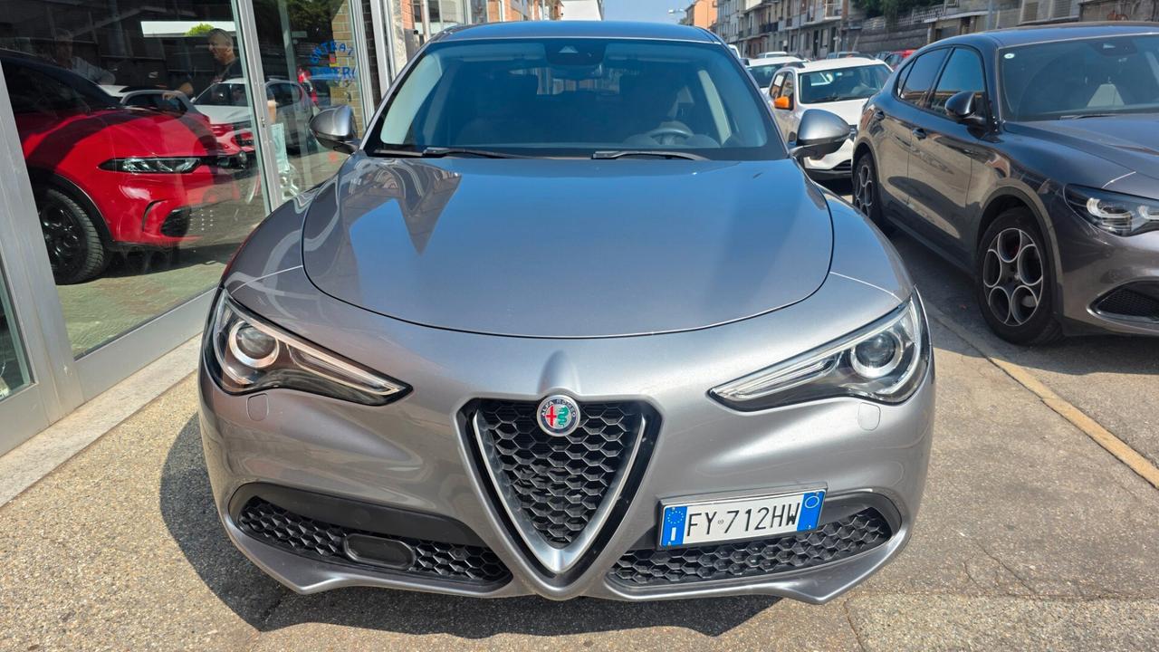 Alfa Romeo Stelvio 2.2 Turbodiesel 160 CV AT8 RWD Sport-Tech