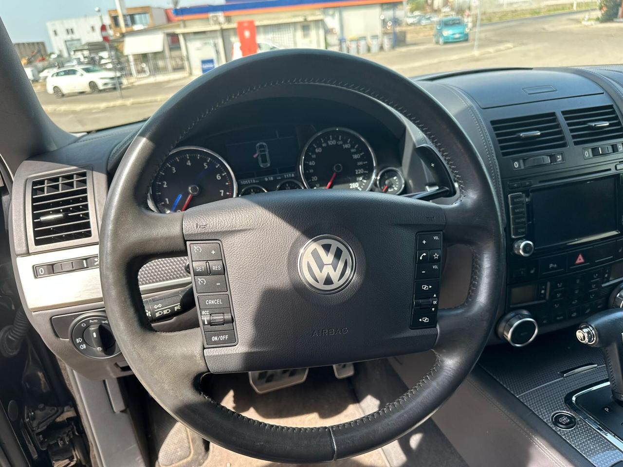 Volkswagen Touareg 6.0 W12 450cv UNIPRO