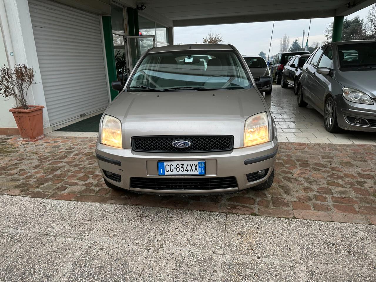 Ford Fusion 1.4 NEOPATENTATI (12 RATE)